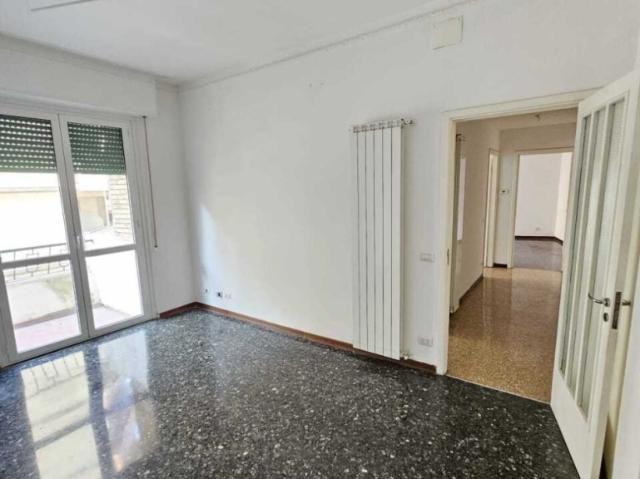 Trilocale in affitto a Savona