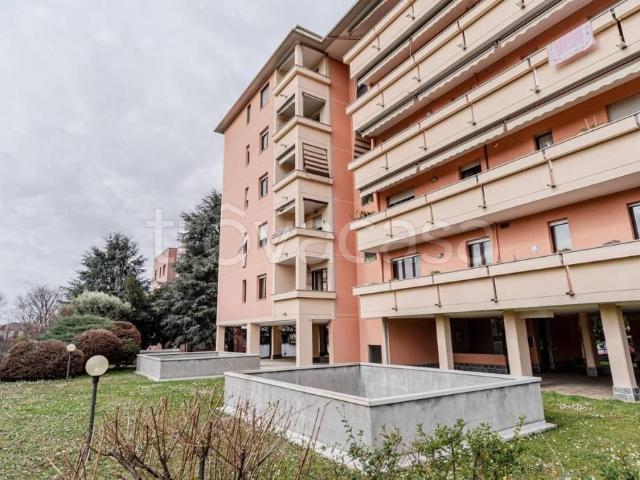 Trilocale in affitto a Seregno via Giovanni Pacini, 91, San Carlo