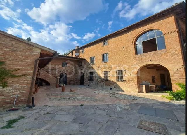 Trilocale in affitto a Siena strada di Certosa, 86, Fuori Porta Romana