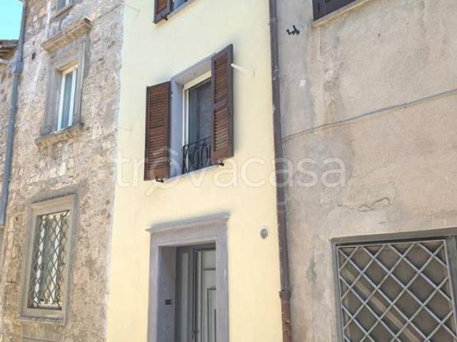 Trilocale in affitto a Tarquinia piazza Soderini