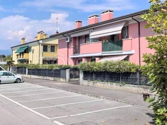 Trilocale in affitto a Tezze sul Brenta, Belvedere