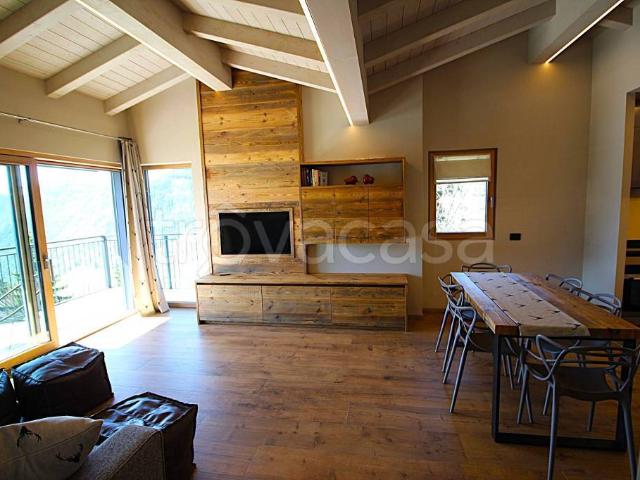 Trilocale in affitto a Torgnon, Mongnod
