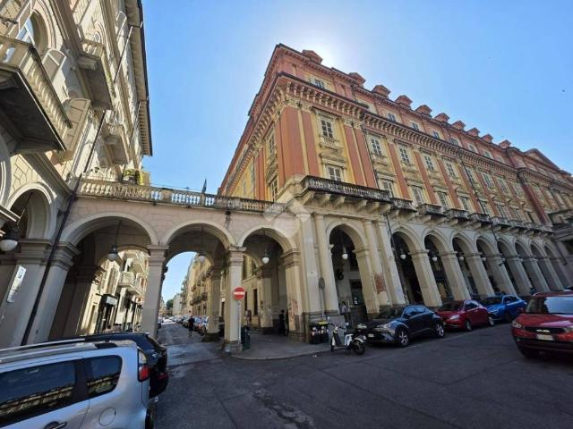 Trilocale in affitto a Torino via Carlo Boucheron, 13, Cittadella