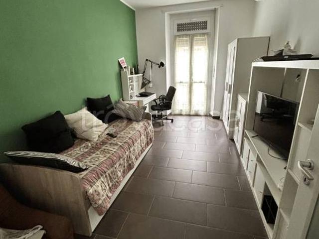 Trilocale in affitto a Torino via Domodossola, 64, Parella