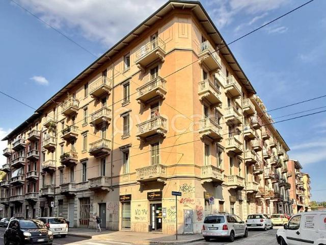 Trilocale in affitto a Torino via Francesco Cigna, 44, Aurora