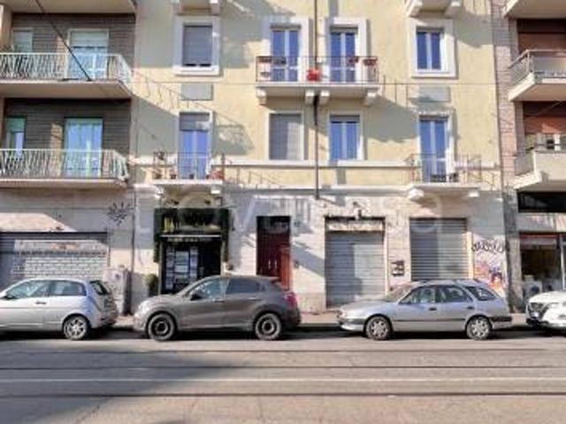 Trilocale in affitto a Torino via Francesco Cigna, 57, Aurora