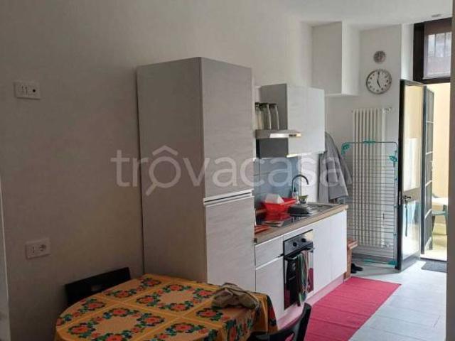 Trilocale in affitto a Torino via Sassari, 12, Aurora