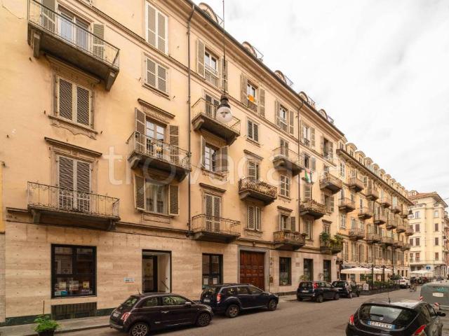 Trilocale in affitto a Torino via Vincenzo Gioberti, 26, Crocetta