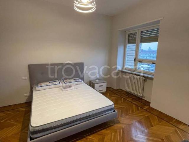 Trilocale in affitto a Torino piazza della Repubblica, Aurora