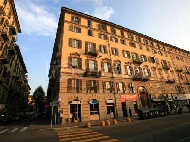 Trilocale in affitto a Torino, San Salvario Baretti