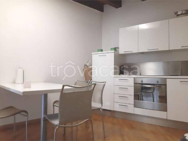 Trilocale in affitto a Trento piazza Duomo, 9, Centro Storico, Piedicastello