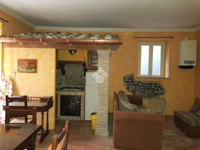 Trilocale in affitto a Velletri