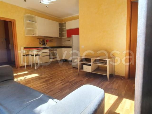 Trilocale in affitto a Verona via San Nazaro 49/a, Veronetta