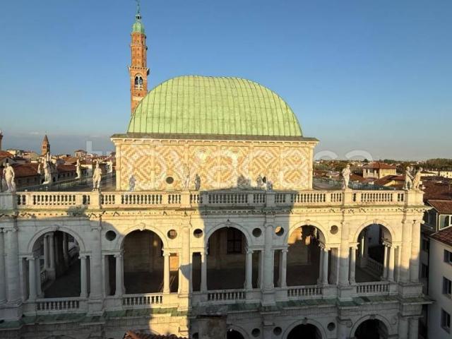 Trilocale in affitto a Vicenza, Centro città