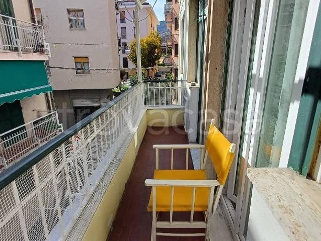 Trilocale in affitto ad Alassio via Lorenzo Sollai, 16