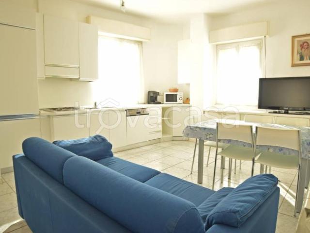 Trilocale in affitto ad Alassio via Paolo Ferreri