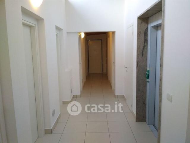 Trilocale in Affitto in Corso XXV Aprile 66 a Erba