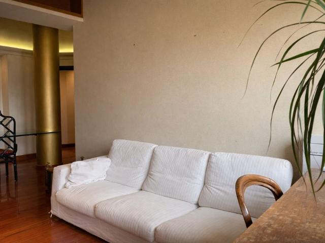 Trilocale in Piazza Gaetano Filangieri, Milano