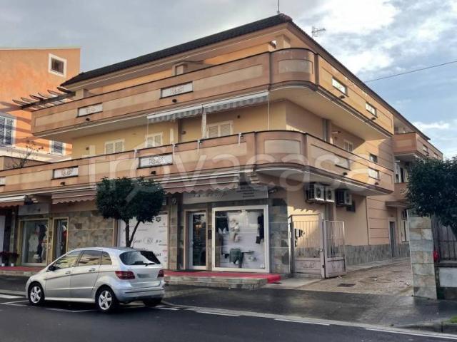 Trilocale in vendita a Maddaloni via Napoli