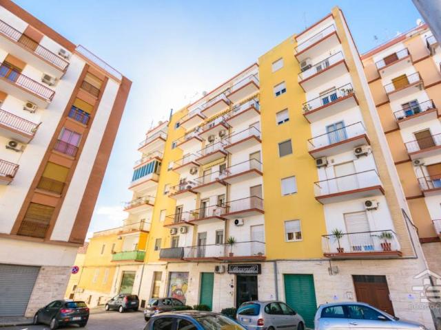 Trilocale in vendita a Manfredonia largo San Francesco, 15
