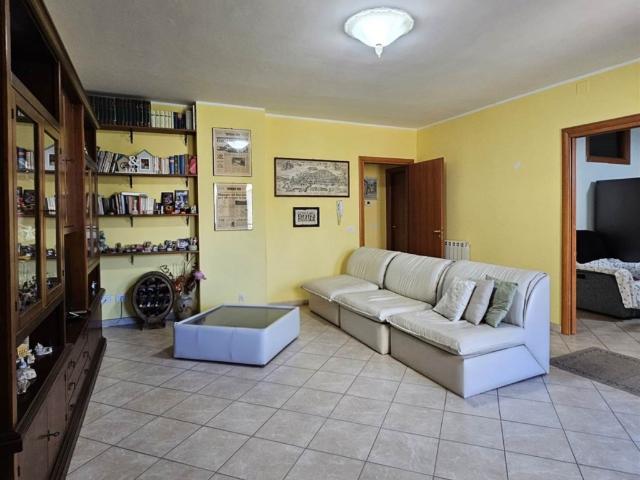 Trilocale in vendita a Mascali via XI Traversa 36