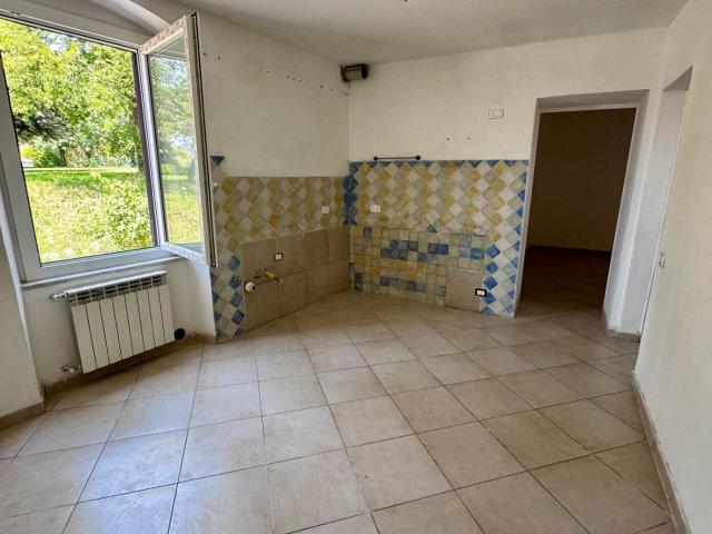 Trilocale in vendita a Massa