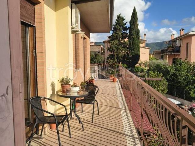 Trilocale in vendita a Marcellina via Roma, 5