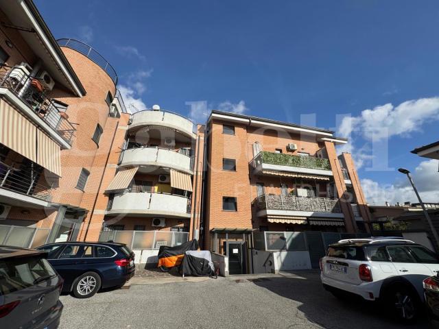 Trilocale in vendita a Marino