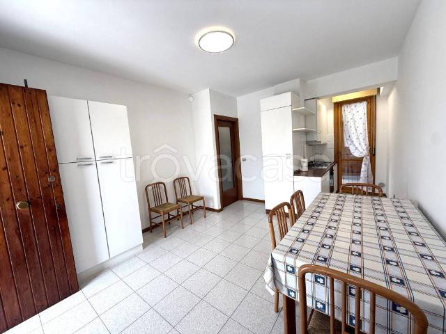 Trilocale in vendita a Martinsicuro via Gioacchino Rossini, Villa Rosa