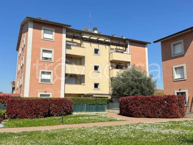 Trilocale in vendita a Medicina via degli Armigeri, 13