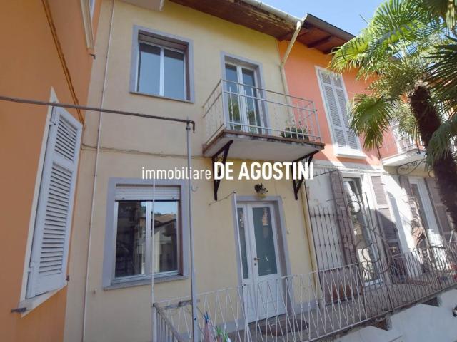 Trilocale in vendita a Meina via Fabbriche 14