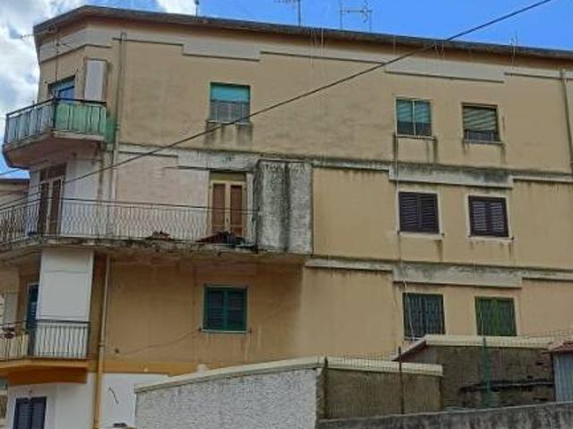 Trilocale in vendita a Messina, Gazzi