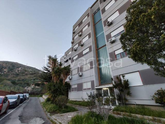 Trilocale in vendita a Messina, Larderia