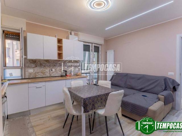 Trilocale in vendita a Milano via Cascina Barocco 17, San Carlo