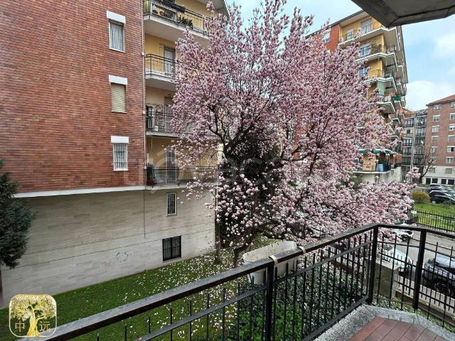 Trilocale in vendita a Milano via Chianciano, 10, Affori
