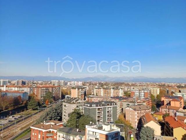 Trilocale in vendita a Milano via Alessandro Astesani, Affori