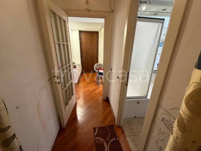 Trilocale in vendita a Milano via Assietta, 9, Affori