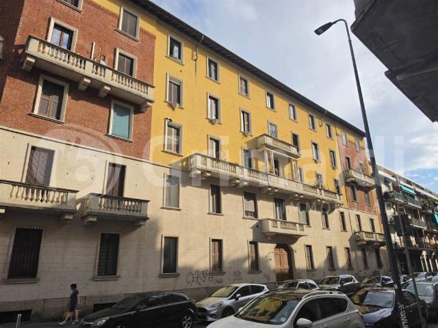 Trilocale in vendita a Milano via Belinzaghi, 6, Farini