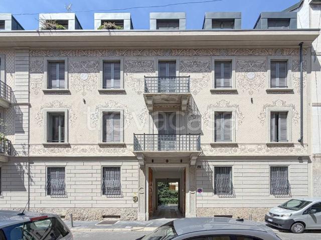 Trilocale in vendita a Milano via Gaetano Donizetti, Palestro
