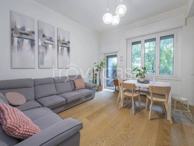 Trilocale in vendita a Milano via Giovanni Pacini, 23, Città Studi