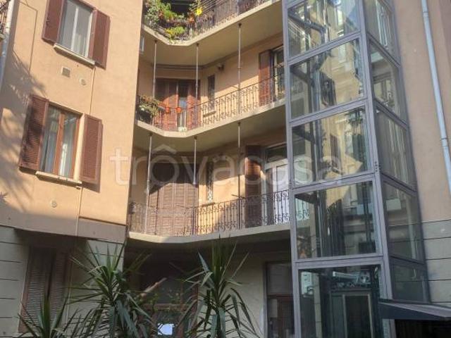 Trilocale in vendita a Milano via delle Leghe, 23, Pasteur