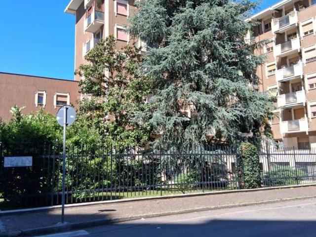 Trilocale in vendita a Milano, Niguarda