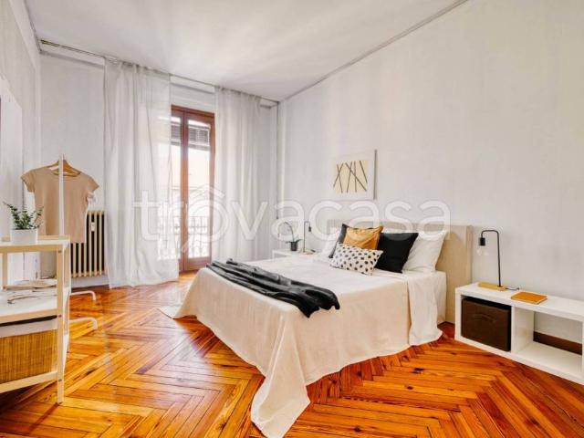 Trilocale in vendita a Milano via Lepontina, 10, Farini