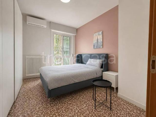 Trilocale in vendita a Milano via Luigi Chiarelli, 16, Gallaratese