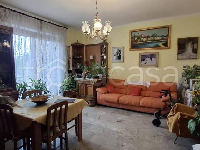 Trilocale in vendita a Milano via Luigi Zoja, 5, Quarto Cagnino