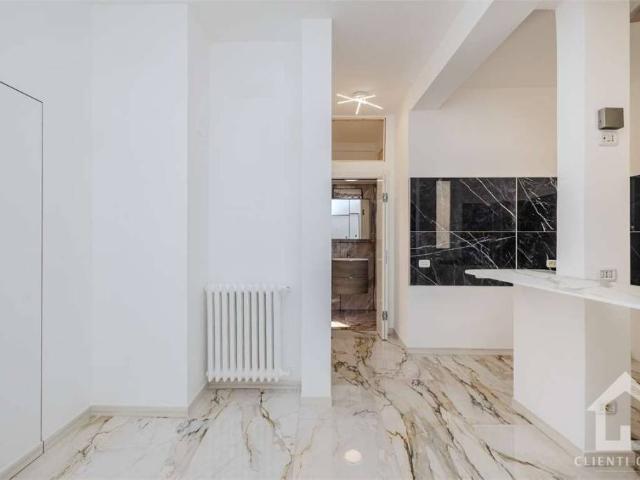 Trilocale in vendita a Milano via modica, 13, Famagosta