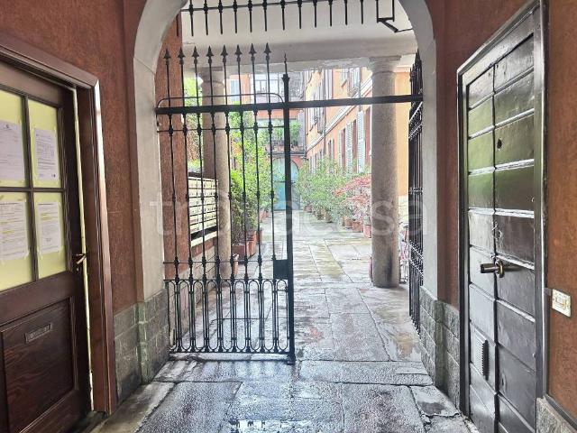 Trilocale in vendita a Milano via Molino delle Armi, 13, Ticinese