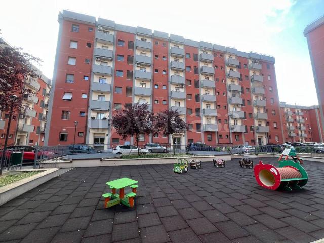 Trilocale in vendita a Milano via Nikolajevka, 12, Bisceglie