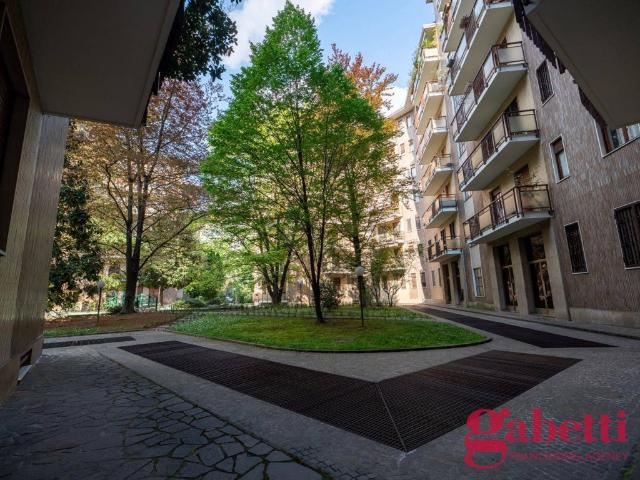 Trilocale in vendita a Milano via Pordenone, 1, Udine