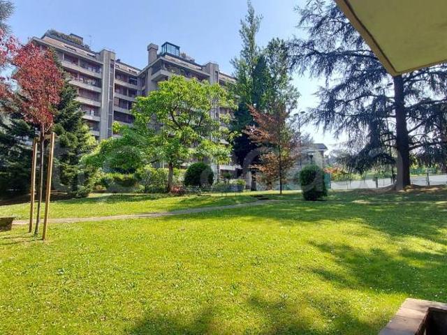 Trilocale in vendita a Milano via Passo di Brizio, 8, San Siro